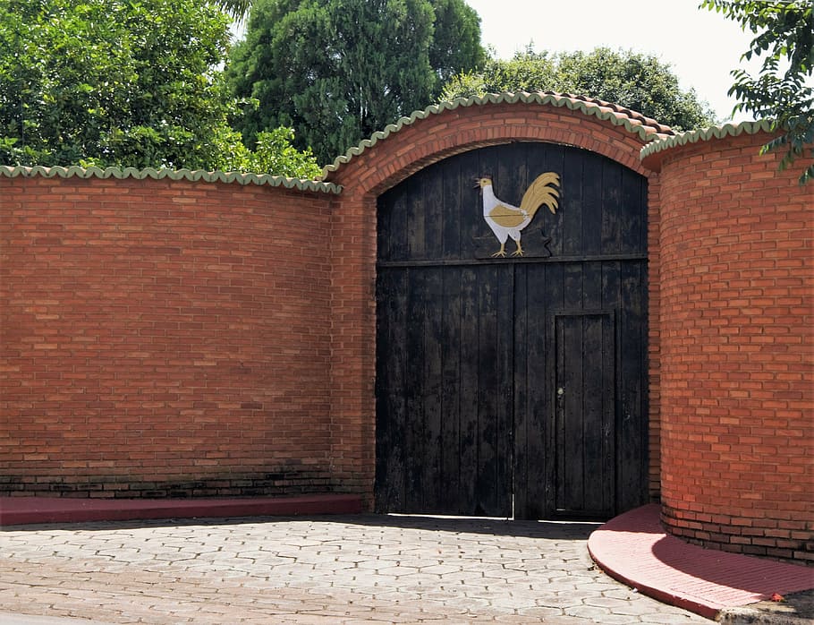 concierge, gate, entry, door, farm, old house, architecture HD wallpaper