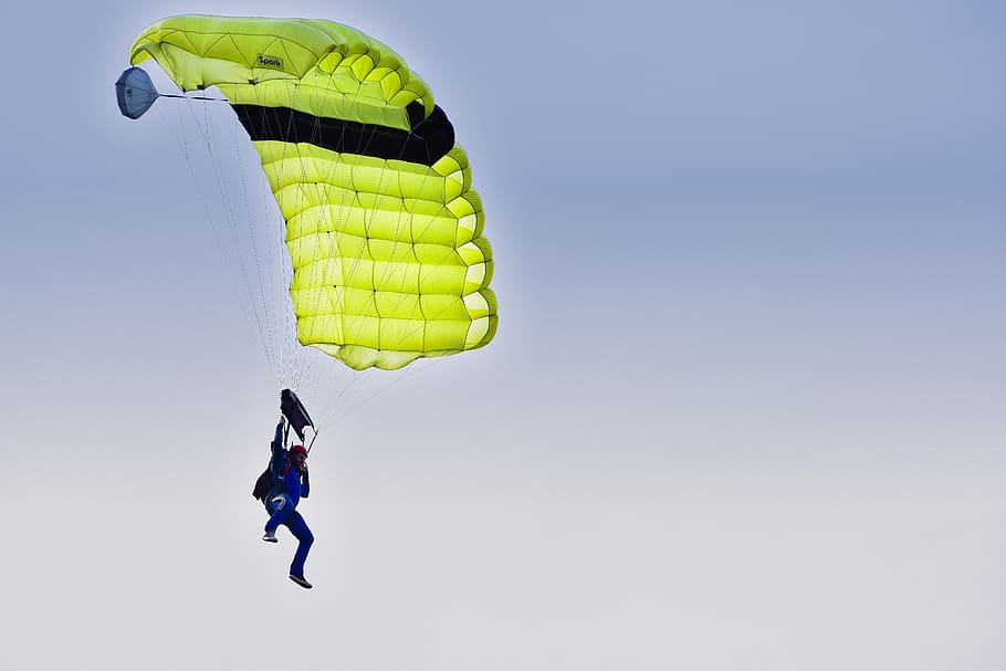 skydiving, parachute, parachutist, flying, float, sport, controllable parachuting HD wallpaper