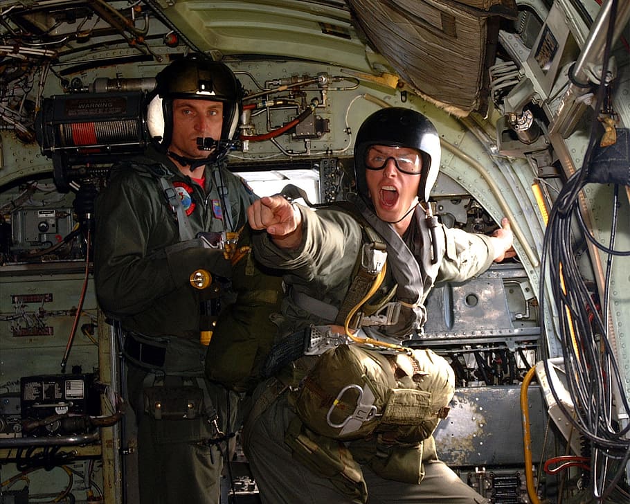 two man inside plane, aircraft, soldiers, jump, fighter aircraft, HD wallpaper