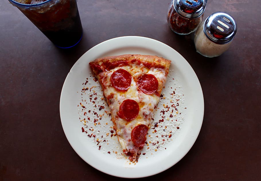 Sliced Pepperoni Pizza on White Ceramic Plate, breakfast, cheese HD wallpaper