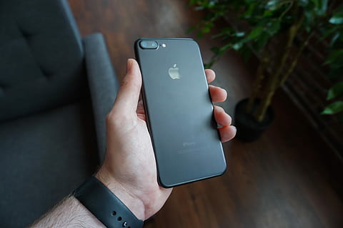 person holding black iPhone 7 Plus, technology, hand, apple, mobile HD wallpaper