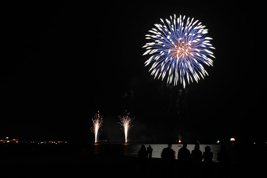 baltic sea, fireworks, pyrotechnics, night, new year's day, HD wallpaper