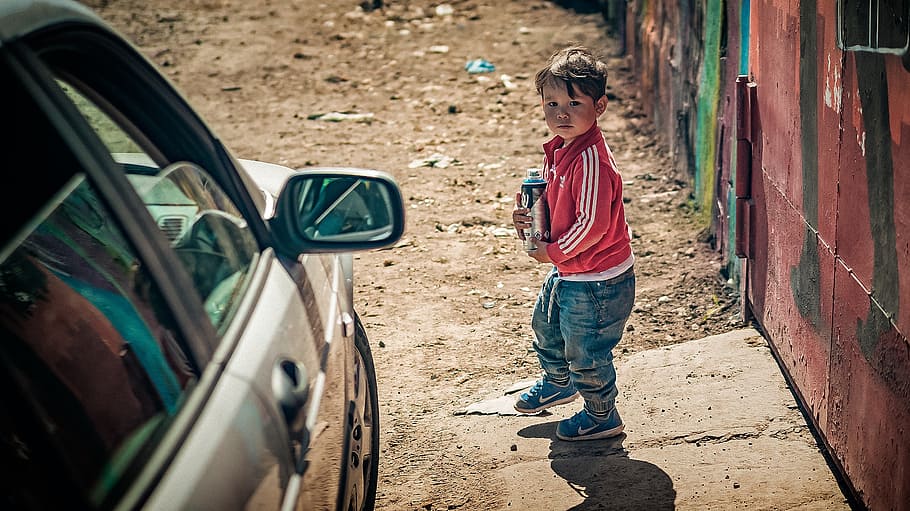 kid, boy, spray, can, paint, graffiti, child, young, summer HD wallpaper