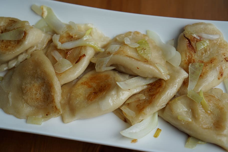 steamed gyoza on plate, Dumplings, Pierogi, Ruskie, Onion, pierogi ruskie