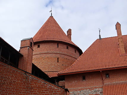 trakai, castle, brick, architecture, lake dusia, the roof of the HD wallpaper