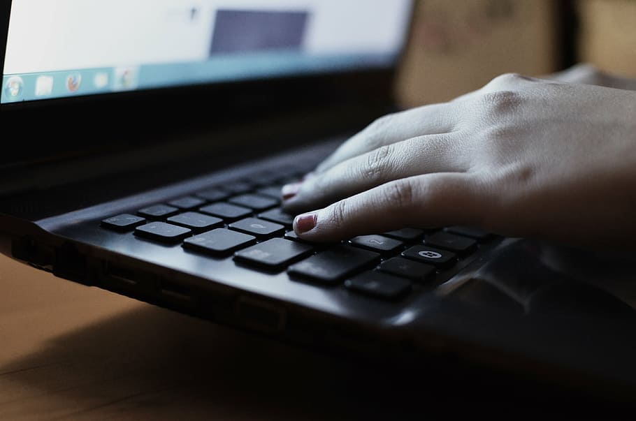 computer, hand, laptop, microsoft, notebook, pc, technology HD wallpaper