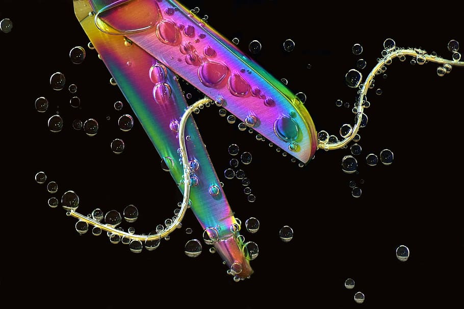 neo-chrome scissors and yellow thread illustration, cut, metal HD wallpaper