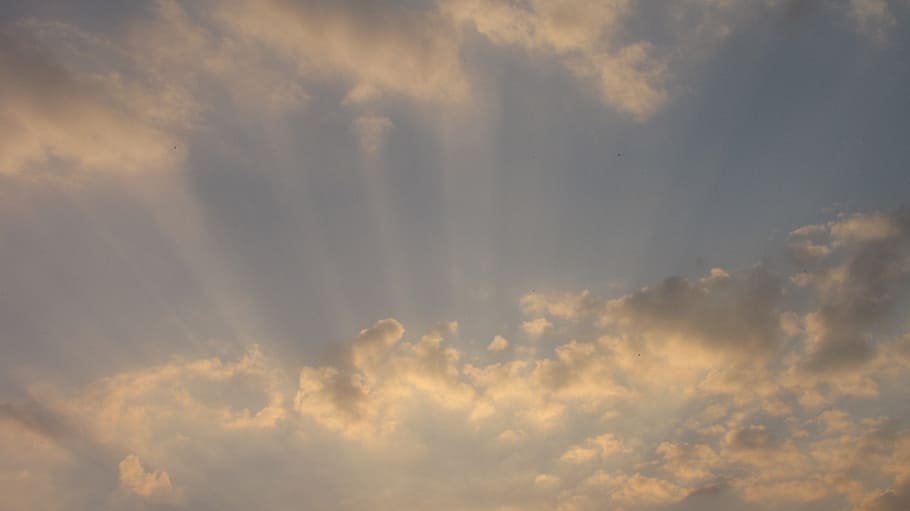clouds, rays, sunbeam, cloud - sky, cloudscape, beauty in nature HD wallpaper