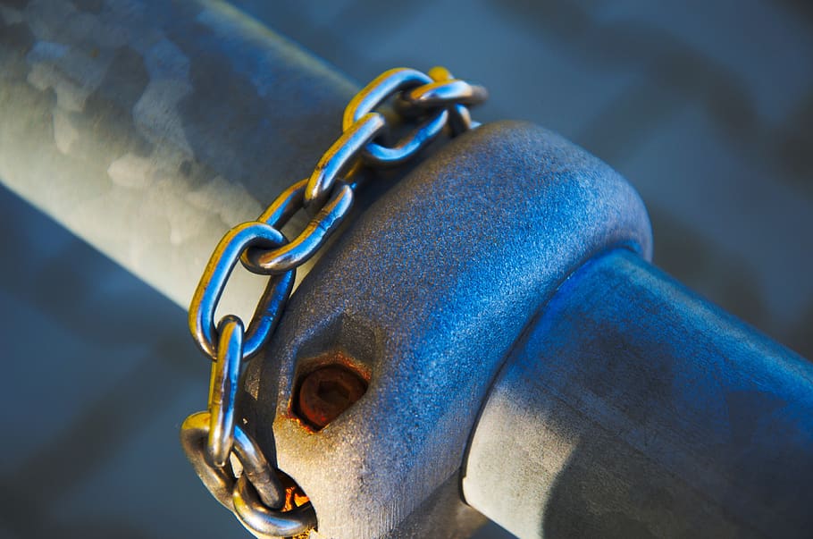 chain, iron, metal, steel, close-up, blue, no people, focus on foreground HD wallpaper