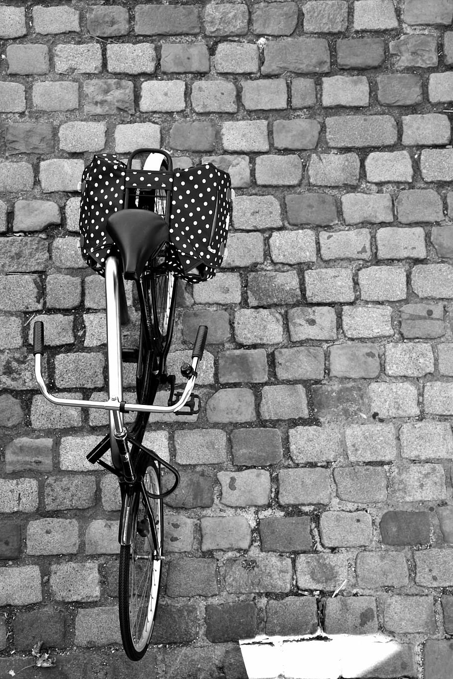 pavement, bike, transport, bicycle, sidewalk, paris, city, traffic HD wallpaper