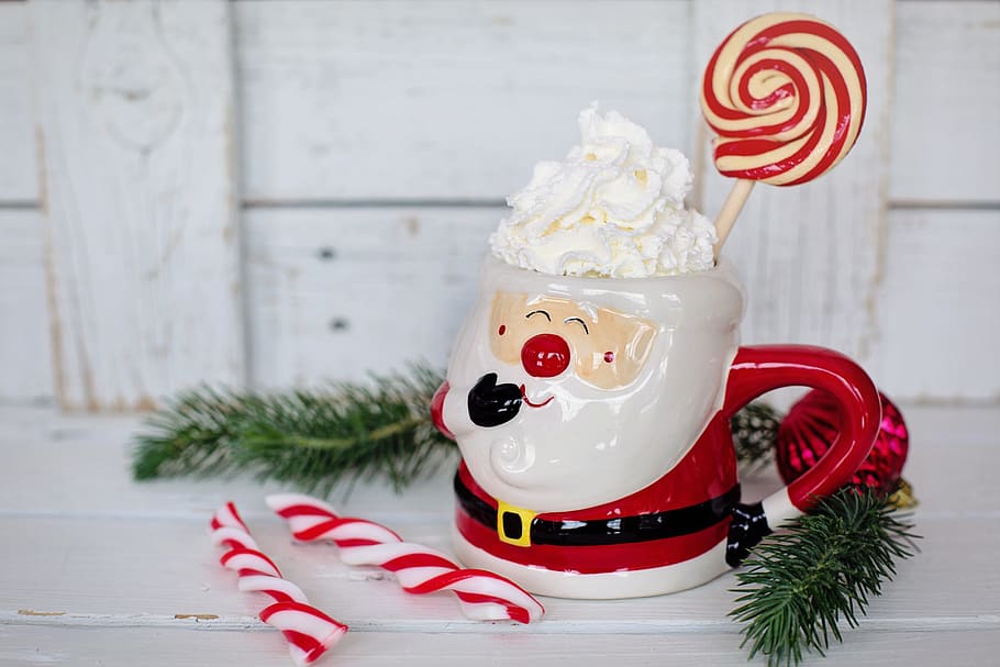 closeup photo of Santa Claus cup, hot chocolate, santa mug HD wallpaper