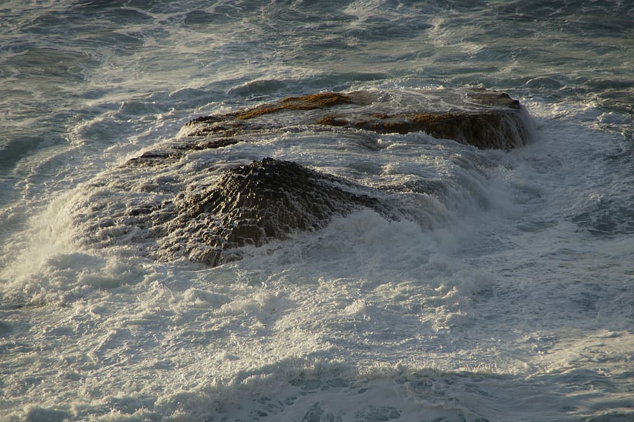 rock, sea, ocean, stone, water, surf, lapped, submerged, spray HD wallpaper