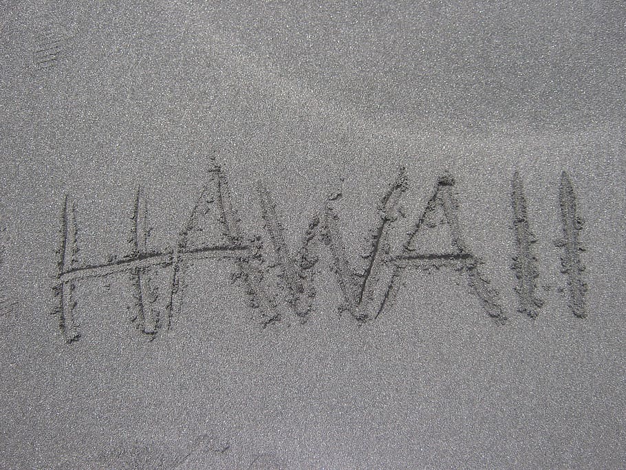 Hawaii print on gray sand, big iland, beach sand, font, lettering, HD wallpaper