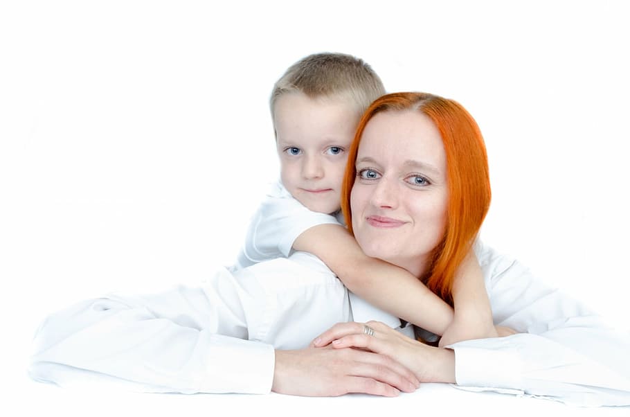 smiling woman with boy at her back, people, mum, mother, son HD wallpaper