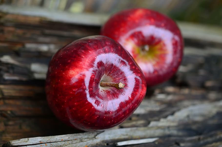 closeup photo of two red apples, fruit, healthy, vitamins, frisch HD wallpaper