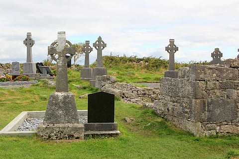 grey concrete tombstones on green grass field, celtic, graveyard HD wallpaper