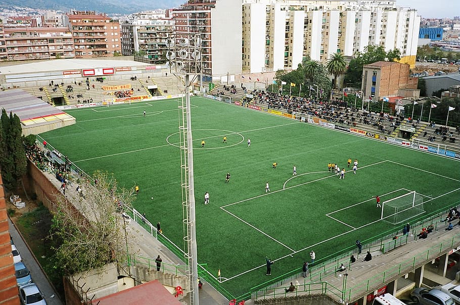 Soccer game in Barcelona, Spain, competition, crowd, field, photo HD wallpaper