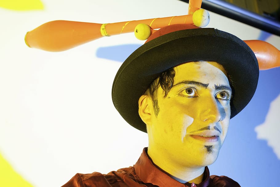circus, clowns, show, portrait, headshot, hat, one person, clothing HD wallpaper