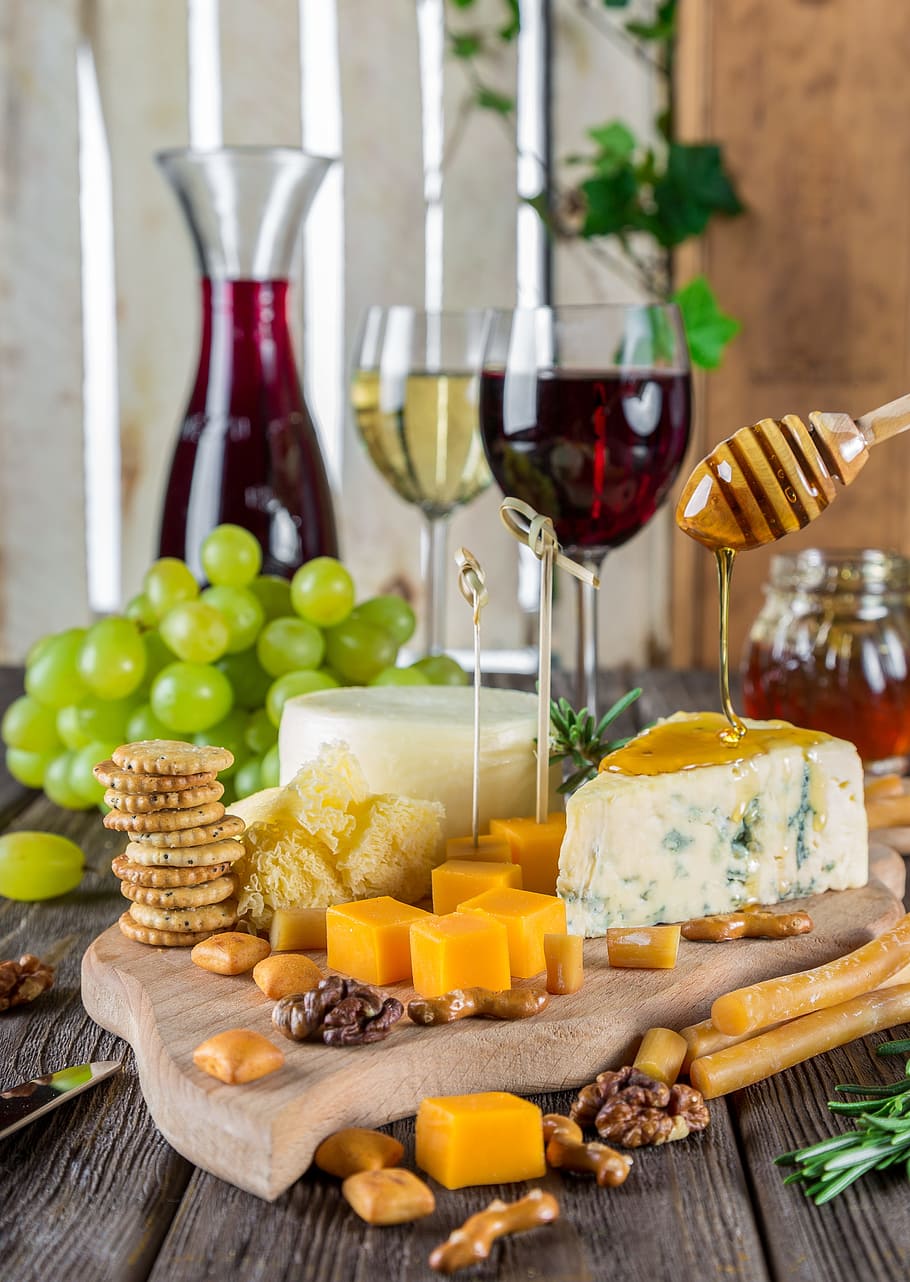 Close-up of Wine And Fruits, appetizer, bottle, brie, Camembert, HD wallpaper