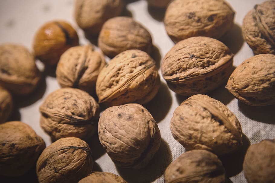 walnut, brown, table, nuts, kitchen, food, nature, healthy HD wallpaper