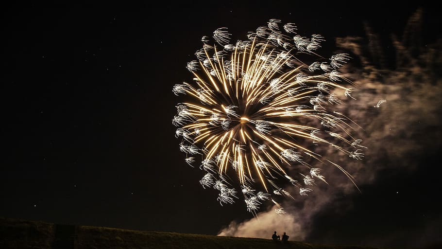 fireworks in the sky, time lapse photo of fireworks, landscape HD wallpaper