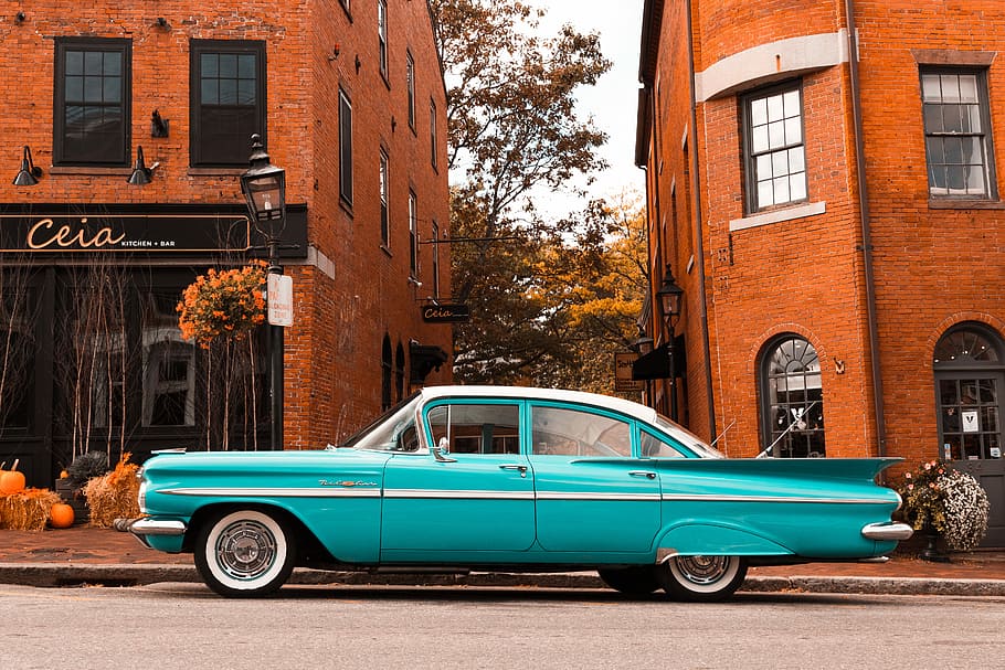 teal sedan park beside street during daytime, vintage teal sedan under sunny sky, HD wallpaper