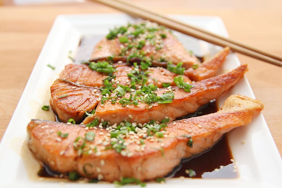 Cook Fish on White Ceramic Plate, dinner, dish, food, healthy HD wallpaper