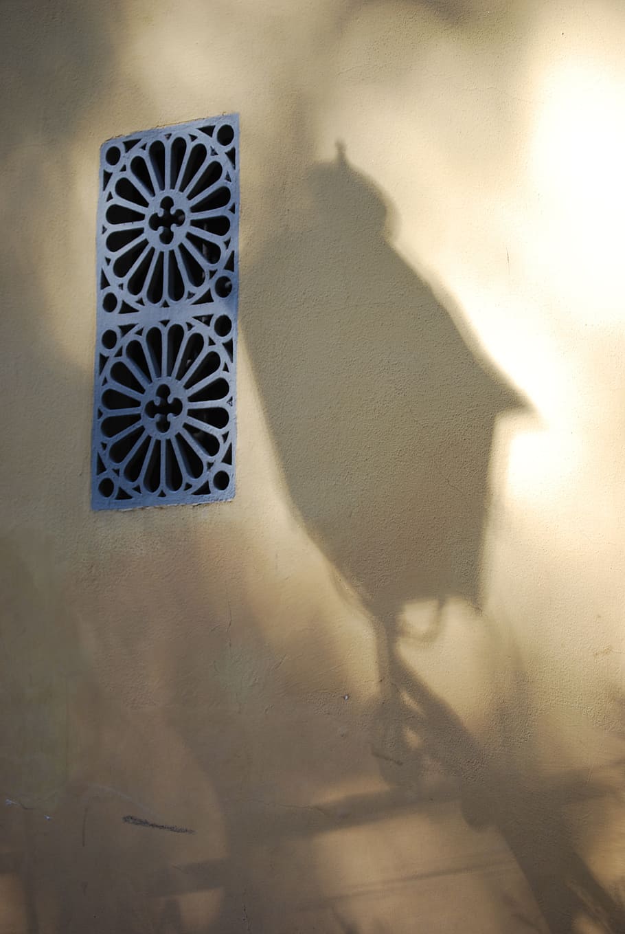 shadow, lamp, florence, sunlight, wall - building feature, no people HD wallpaper
