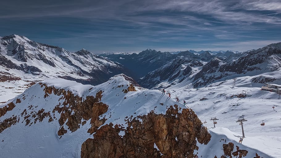 scenery of snow covered mountain, people on top of Mt. Everest HD wallpaper