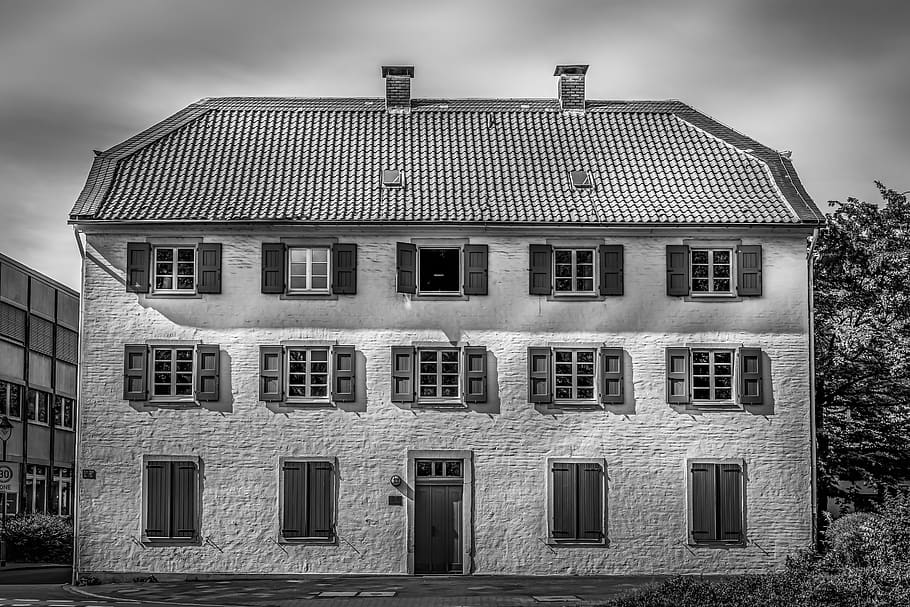 house, facade, monochrome, building, architecture, exterior HD wallpaper