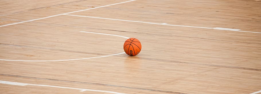 basketball on court, game, sport, floor, arena, hardwood, exercise, HD wallpaper
