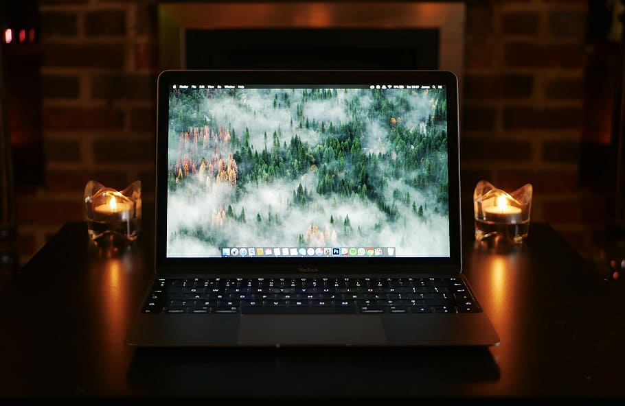 MacBook laptop computer turned on, turned on MacBook Pro, screen, HD wallpaper