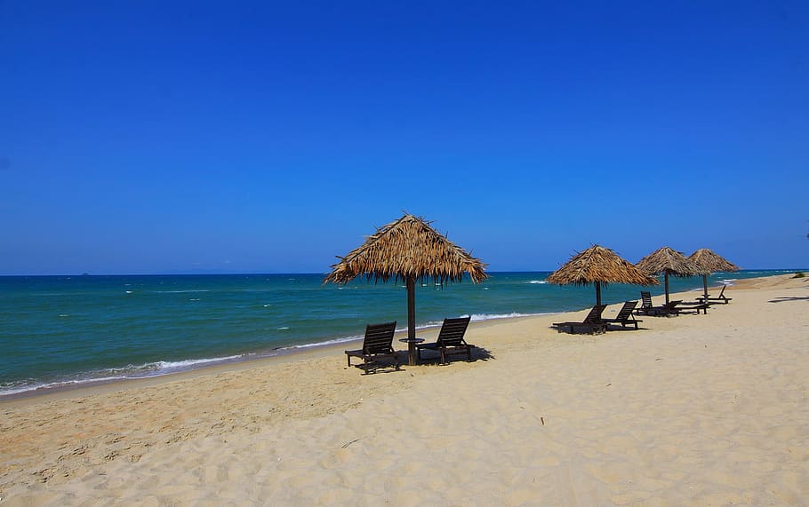 sea, landscape, nature, sky, beach, chairs, daylight, ocean, outdoors HD wallpaper