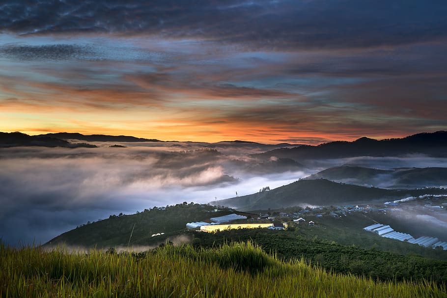 photography of mountains under orange and gray cloudy sky, da lat, HD wallpaper