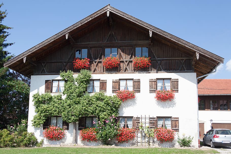 Farmhouse, Upper Bavaria, Old, rustic, wood, flower box, wooden windows, HD wallpaper