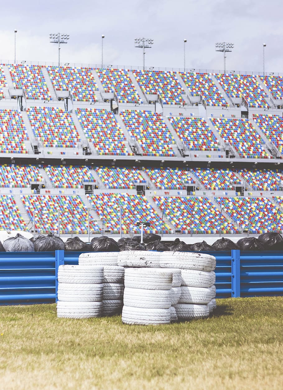 white car tires on green grass, paint, garbage, garbage bag HD wallpaper