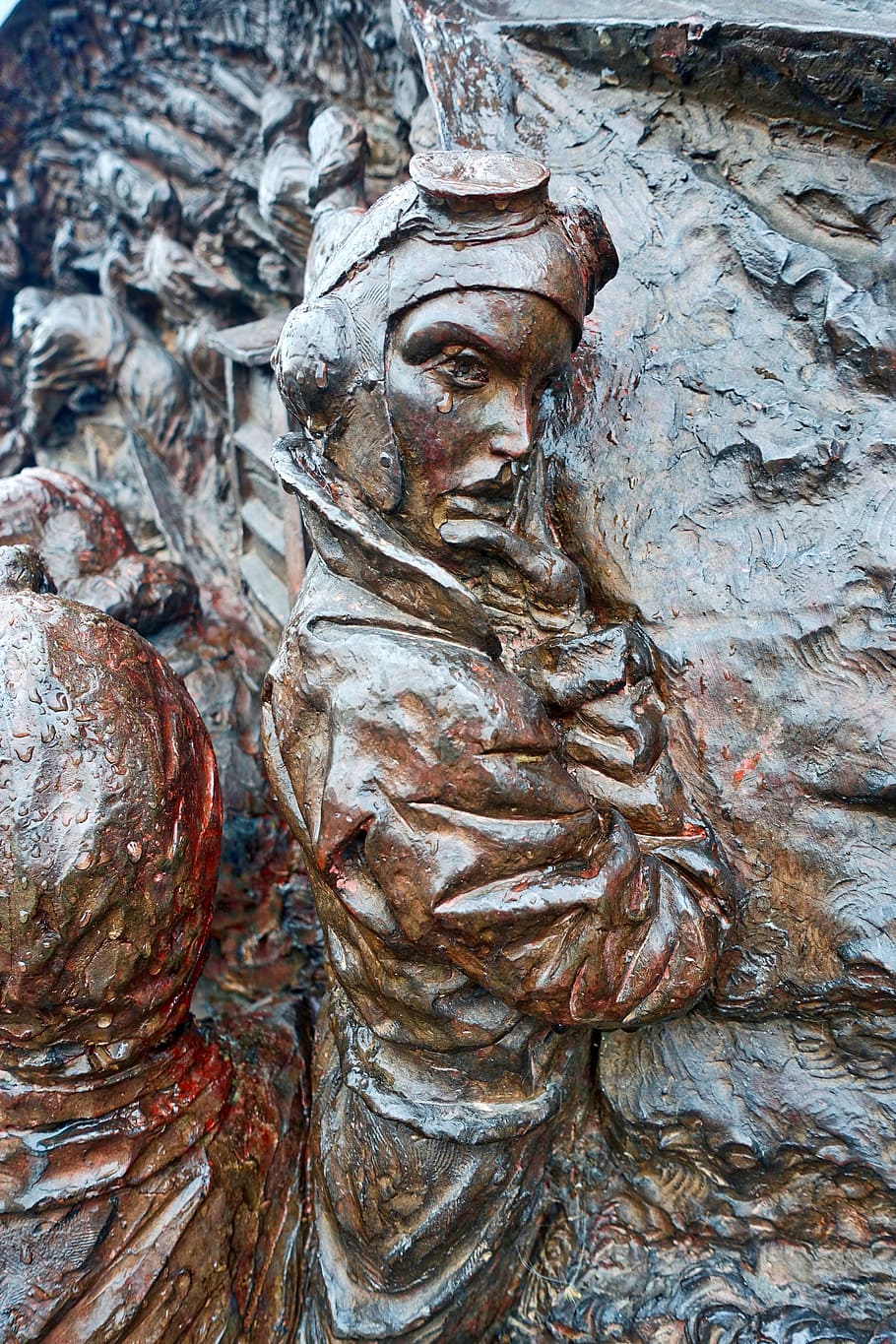 aviator, sculpture, relief, expression, warfare, artistic, carving HD wallpaper