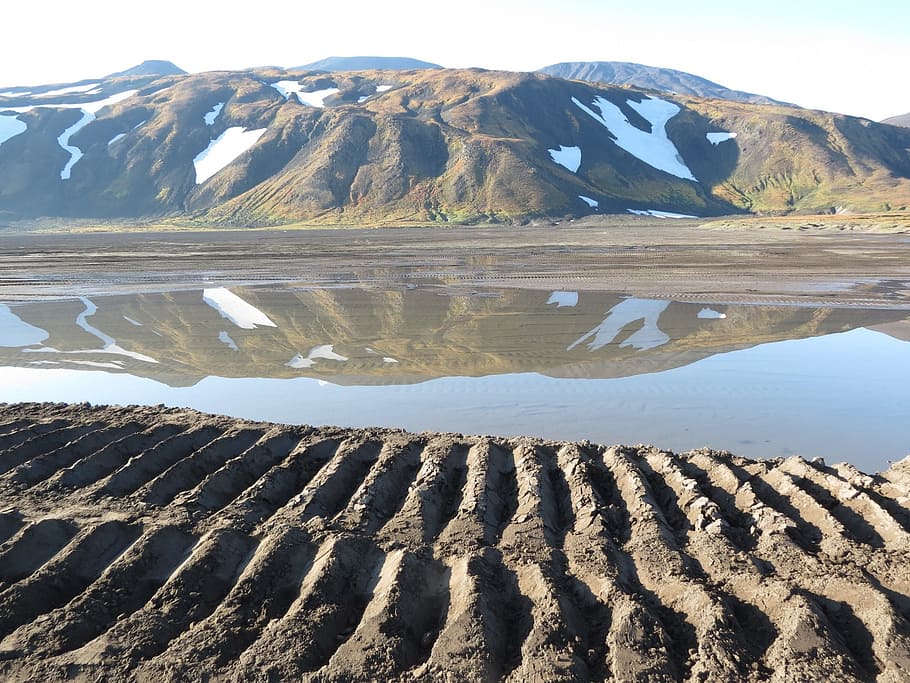 volcano, lake, water, reflection, road, track, tracks, crawler track HD wallpaper