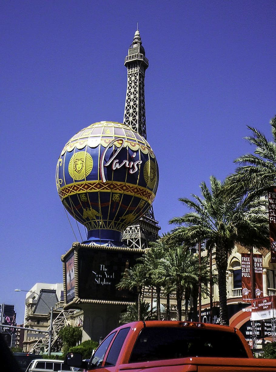 Paris las vegas hotel and casino hi-res stock photography and