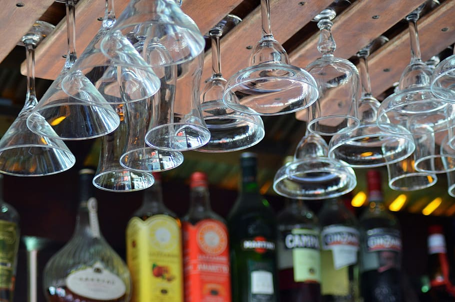 Glasses, Bars, Wine, Restaurant, Bistro, alcohol, cocktail HD wallpaper