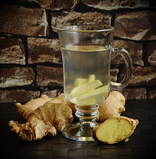 clear glass mug beside gingers, ginger tea, ingber, imber, immerwurzel HD wallpaper