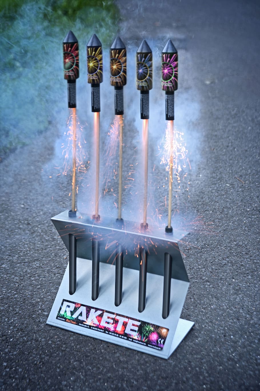 rocket holder, launcher, pyrotechnics, burning, fire, flame HD wallpaper