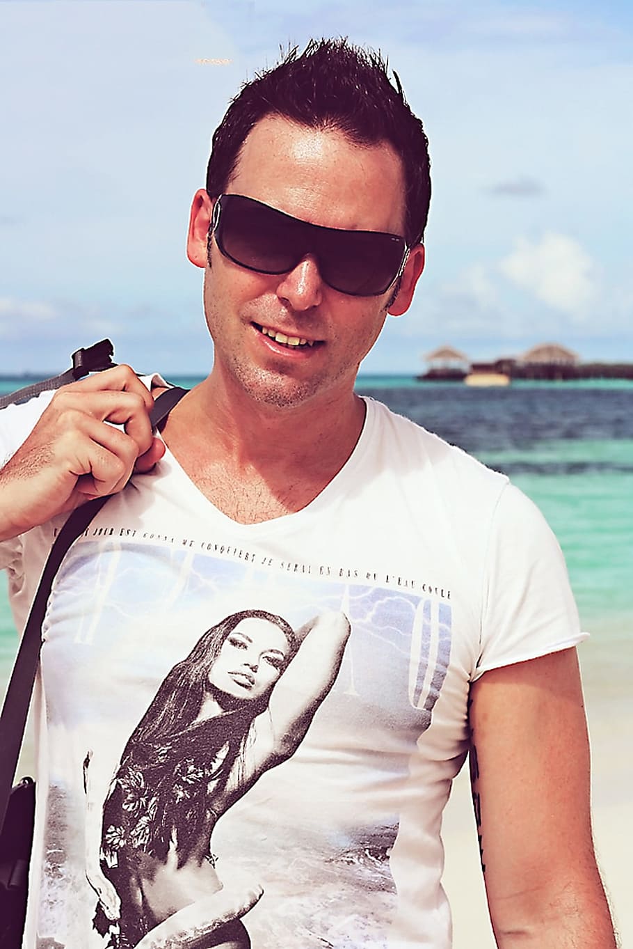 man wearing sunglasses, boy, cool, face, person, holidays, relax HD wallpaper