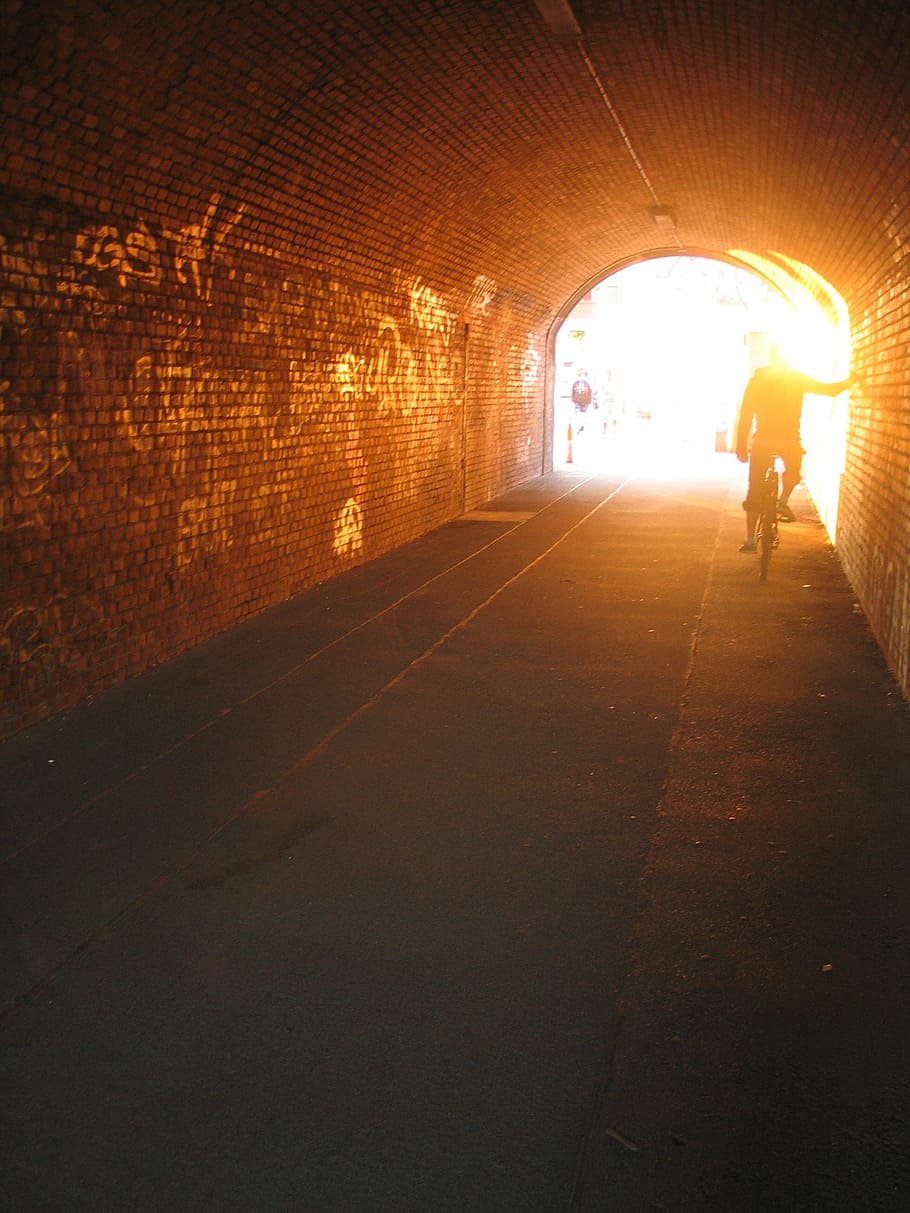 tunnel, light, berlin, underpass, bike, vault, the way forward HD wallpaper
