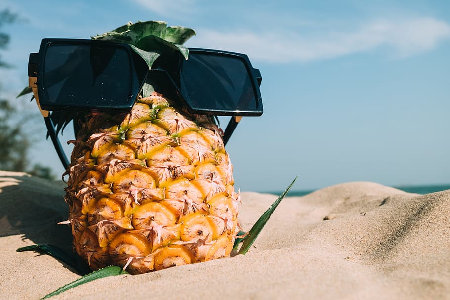 sky, beach, sunglasses, sand, blur, close-up, focus, pineapple HD wallpaper