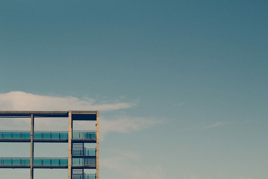 architectural photograph of concrete structure, white and blue building HD wallpaper