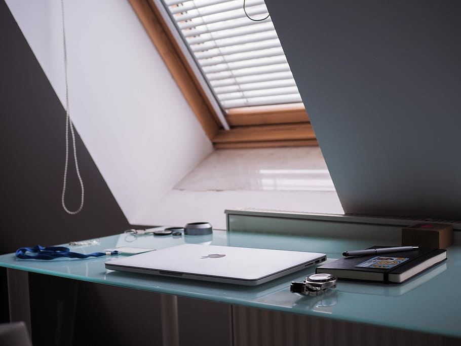 silver MacBook, MacBook beside watch and book, workspace, window HD wallpaper