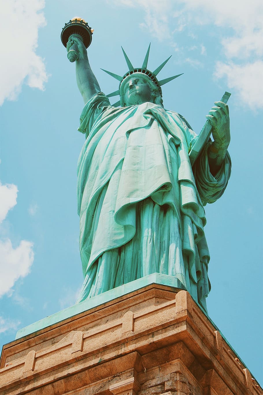 architecture, art, landmark, low angle shot, nyc, perspective HD wallpaper