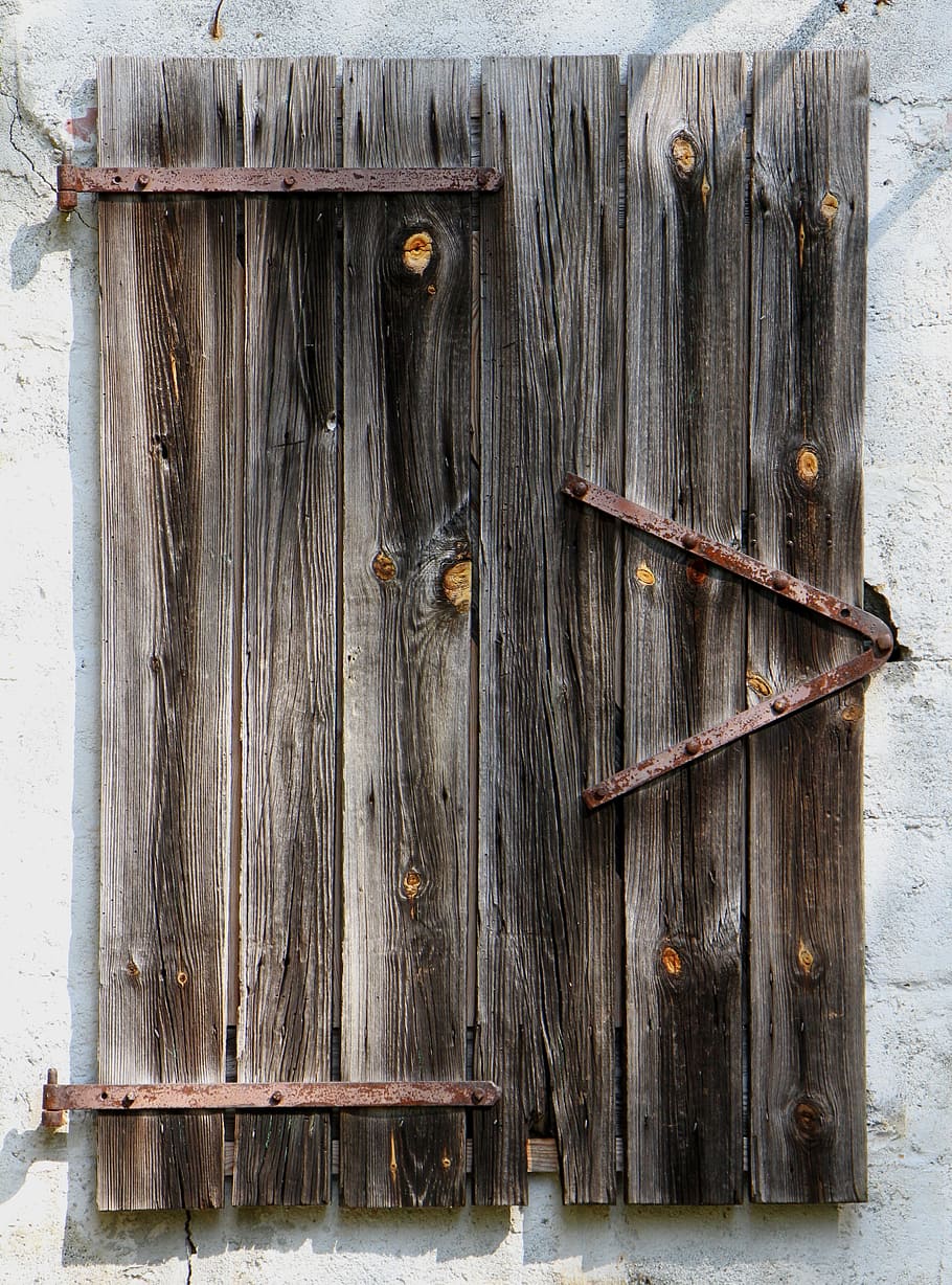 window, crate, old, neglected, hut, leave, weathered, transient HD wallpaper