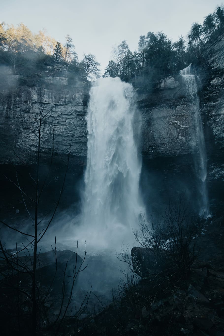 time-lapse photography of waterfalls under white clouds, waterfall photo HD wallpaper
